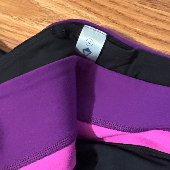 Ivivva Kids' Gray and Black Leggings Set - Picture 2 of 7